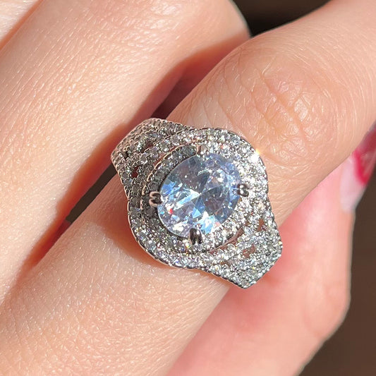 Luxury crystal Cubic Zirconia Engagement Ring