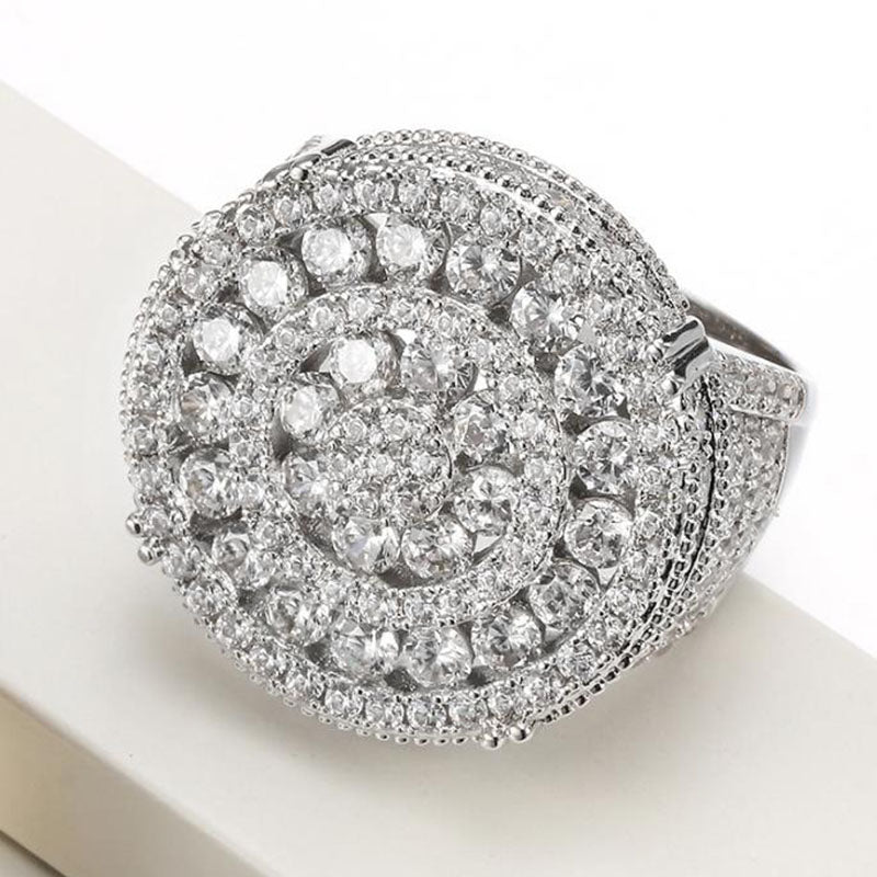 Elegant Hollow Out Round Crystal Ladies Ring Micro Paved Full Bling Iced Out Zircon for Women Men Party Jewelry