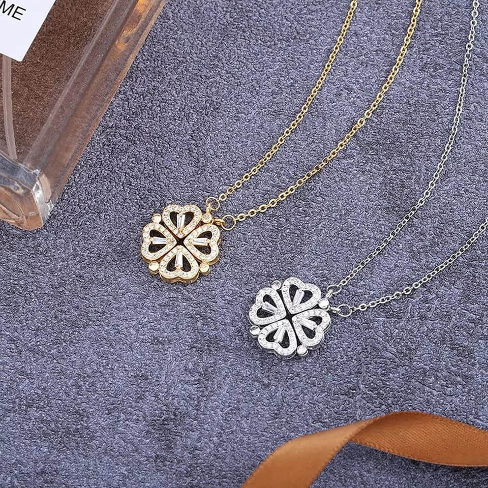 Stylish Folding Creative Clavicle Chain Necklace with Zircon Magnetic Pendant Celebrity with Four Leaf Heart Shape Necklace for Females